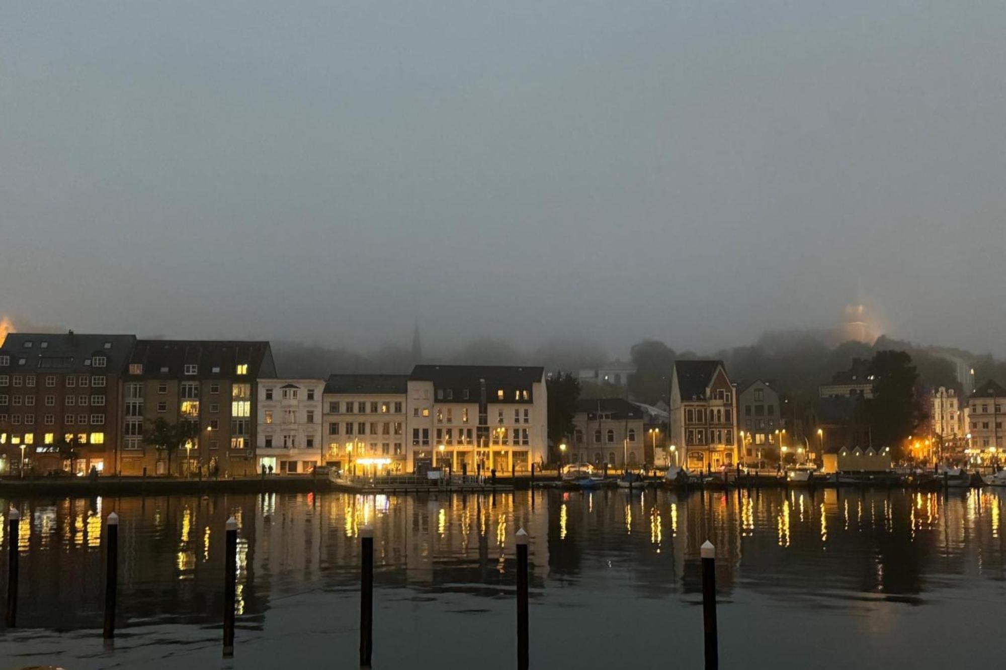 Lieblingsplatz -Wunderschoen, Mit Blick Auf Die Foerde 哈里斯莱 外观 照片